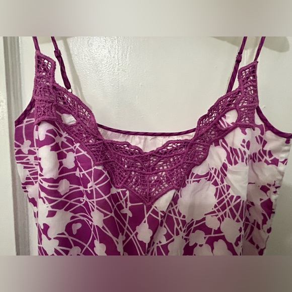 V neck lightweight purple and white floral spaghetti strap dress S/M - Picture 6 of 6